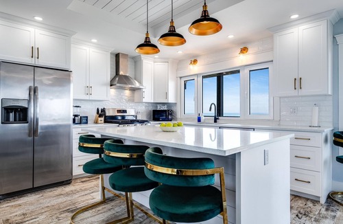 Ruthven House | Sunset Cove Waterfront Retreat
