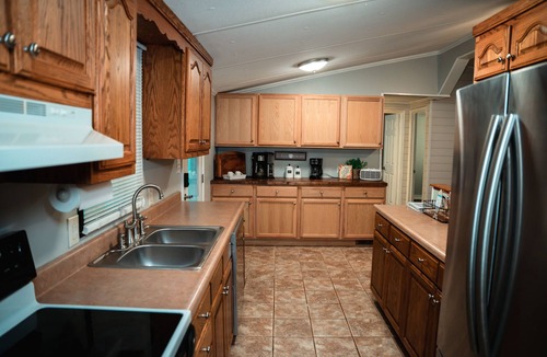 Camden House | Sunset Cove - Waterfront - Private Slips - Relax & Unwind on KY Lake - TN River