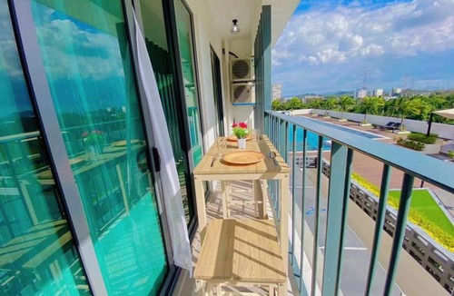 Kampung Masjid Timah Apartment | Sunset Cozy Home @PRAI