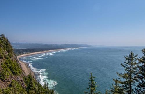 Manzanita House | Sunset Crest MCA 50608