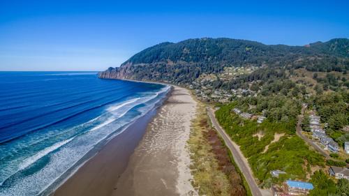 Manzanita House | Sunset Crest MCA 50608