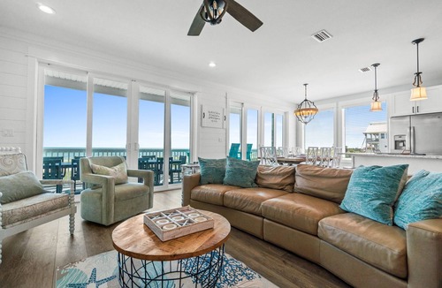 Mexico Beach House | Sunset Dreamer- Beachfront MB Home- Priv. Pool, Pet Friendly, Hot Tub, Sleeps 13