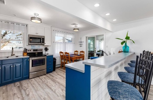 North Cape May House | SUNSET DREAMS, POOL, PET FRIENDLY 4BR/2BA Sleeps 12