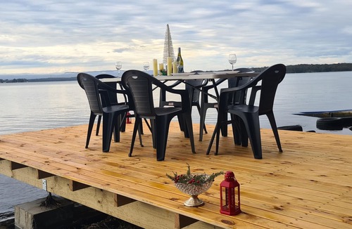 Chain Valley Bay House | Sunset Escape - Reserve Waterfront w/Kayaks