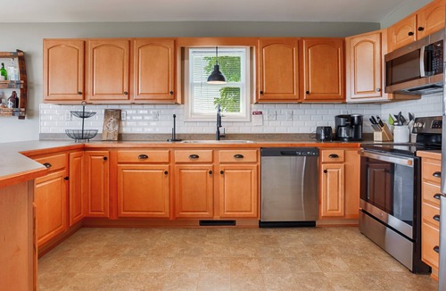 Romulus House | Sunset Escape: Stunning Seneca Lake Sunsets!