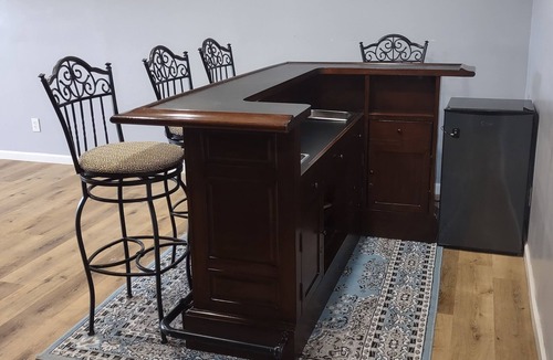 Independence House | Sunset Family Point