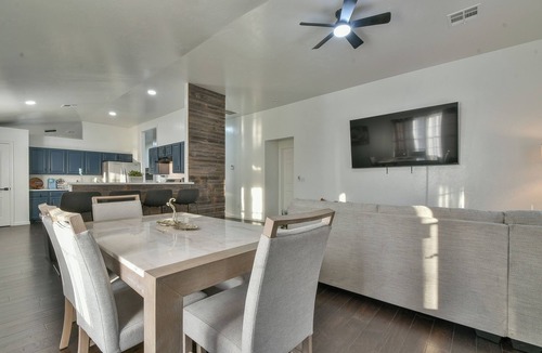South Oklahoma City House | Sunset Family Retreat with Pool - Games - Near Will Rogers Airport
