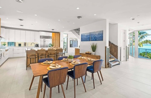 Siesta Key House | Sunset Gazers Paradise - Resort Pool - Mini Golf