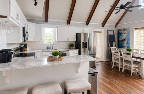The Point House | Sunset Hammock Oasis on The Point 2-Min Walk to Beach & Sunsets Emerald Isle