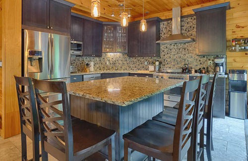Rushville House | Sunset Hideaway: Couple's Retreat + Hot Tub!