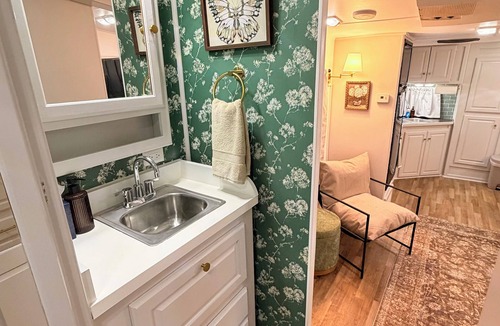 Springtown House | Sunset Hideaway
