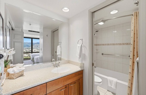Waikiki Apartment | Sunset in the Sky | 38th-Floor Waikiki Penthouse