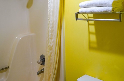 Clarksville Hotel | Sunset Inn Clarksville