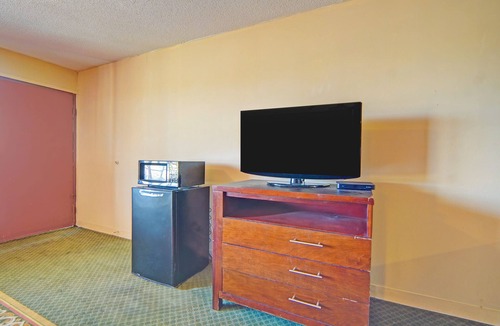 Flatonia Hotel | Sunset Inn Flatonia I 10 by Hotel O