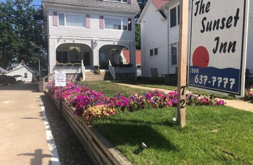 South Haven Bed & Breakfast | Sunset Inn