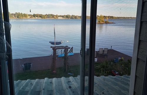 North Bay Cottage | Sunset Lakefront Paradise, 1 bedroom w/balcony