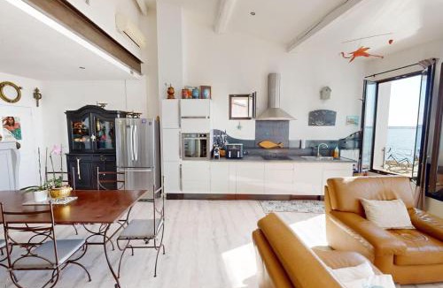 Bouzigues Apartment | Sunset lodge