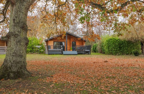 Tattershall Cottage | Sunset Lodge