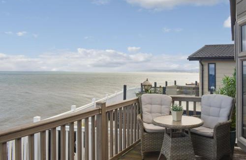 Rhyd-y-foel House | Sunset Lodge