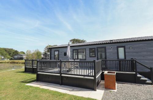 Woodhall Spa House | Sunset Lodge