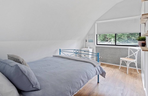 Sunset Strip House | Sunset Lodge - WIFI and Fireplace