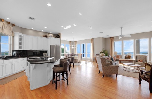 Jamaica Beach House | Sunset luxury:Boat lift, kayaksSleeps 12 - 5 bdrms