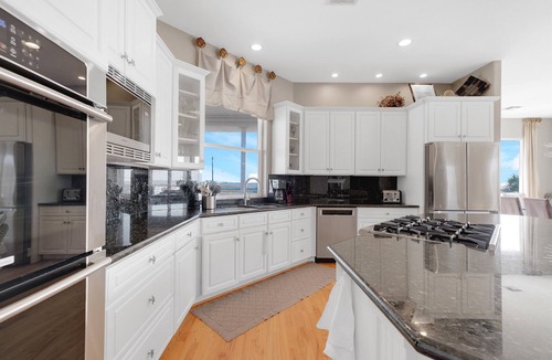 Jamaica Beach House | Sunset luxury:Boat lift, kayaksSleeps 12 - 5 bdrms