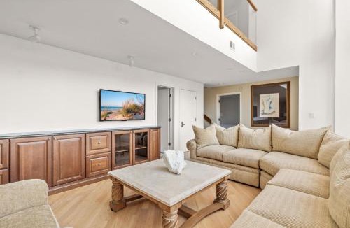 Grand Beach House | Sunset Manor