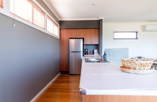 Sunset Strip House | Sunset Meadows in Sunset Strip