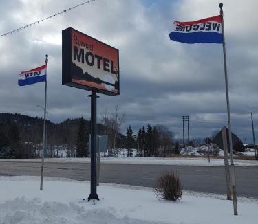 Schreiber Hotel | Sunset Motel