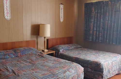 Schreiber Hotel | Sunset Motel