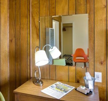 Moriarty Hotel | Sunset Motel Moriarty