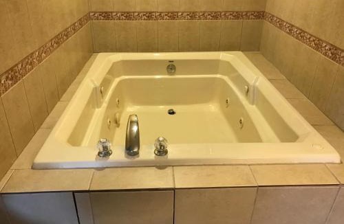 Egg Harbor Township Hotel | Sunset Motel