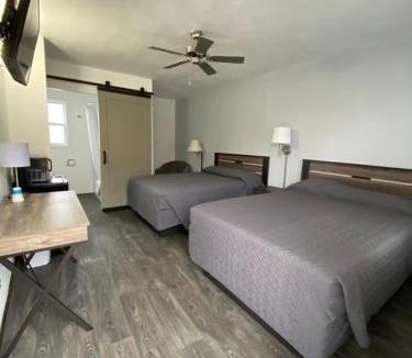 Waterloo Hotel | Sunset Motel