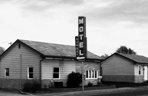 Waterloo Hotel | Sunset Motel