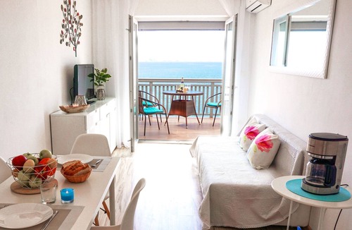 Prizna Apartment | Sunset-Oase am Meer by Interhome