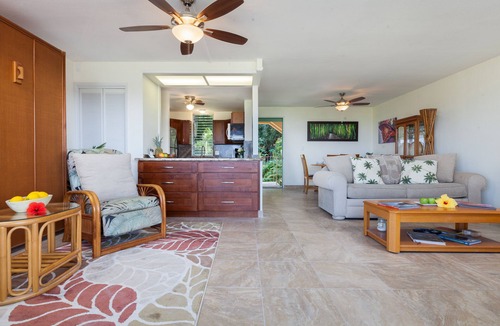 Keauhou Condo | Sunset Oasis in Paradise