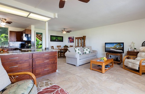Keauhou Condo | Sunset Oasis in Paradise