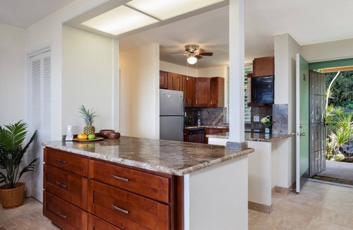 Keauhou Condo | Sunset Oasis in Paradise