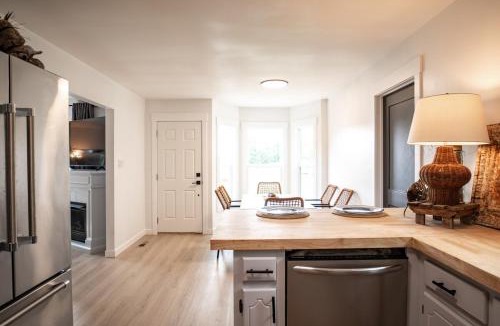 Chappells House | Sunset Oasis - PrivateDock - Sleeps8