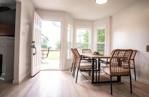 Chappells House | Sunset Oasis - PrivateDock - Sleeps8