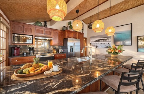 Pupukea House | Sunset Oceanfront Hale Kalea - Beach Cruisers!