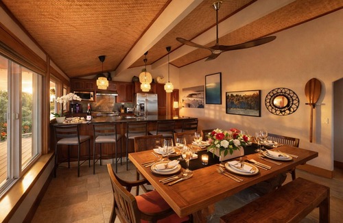 Pupukea House | Sunset Oceanfront Hale Kalea - Beach Cruisers!