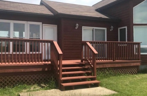 Kingsville House | Sunset on Pelee Island - Entire Home