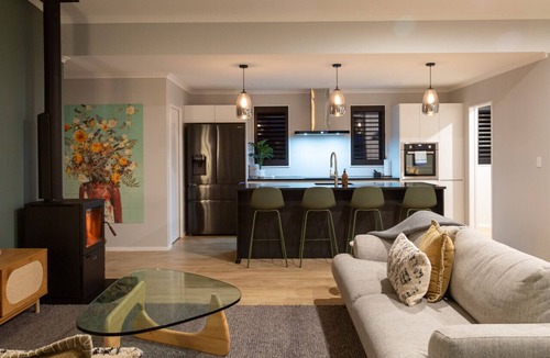 Martinborough House | Sunset On Syrah, Martinborough