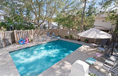 East Beach House | Sunset Peak - 1928 Ocean Road