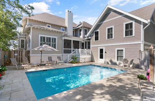 East Beach House | Sunset Peak - 1928 Ocean Road