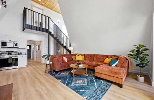 Chattanooga Valley Cabin | Sunset Peak|Stunning Bohemian Cabin|Bluff Mtn View