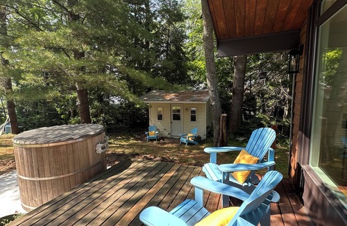 Utterson Cottage | Sunset Pines Oasis - Beautiful Muskoka Waterfront Cottage