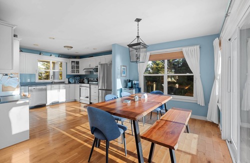 Augustine Cove House | Sunset Point—Private Beach, Barrel Sauna & Views of Confederation Bridge